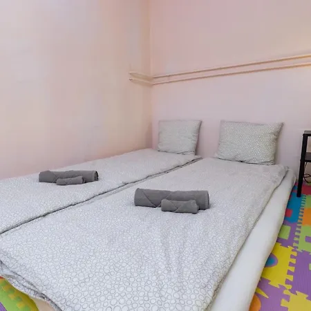 Three Cats Πανσιόν 3*