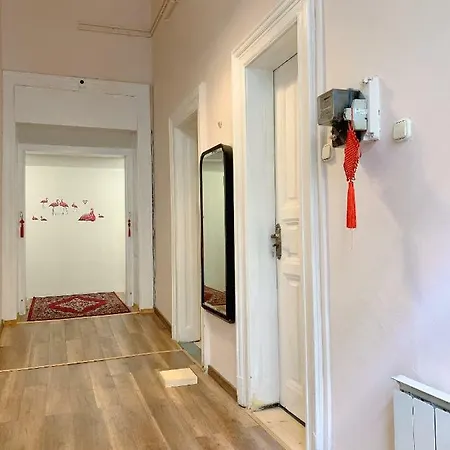 Three Cats 2* Budapest