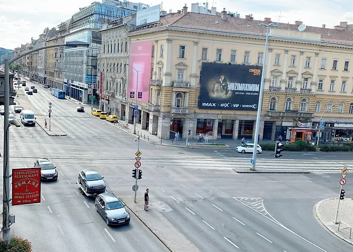 Three Cats 게스트하우스 3*